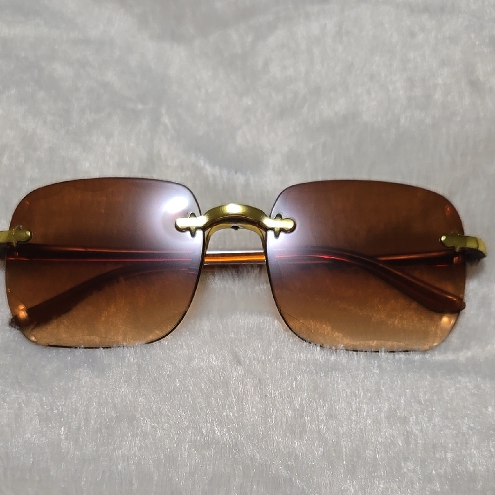 Stylish Gold and Brown Sunglasses